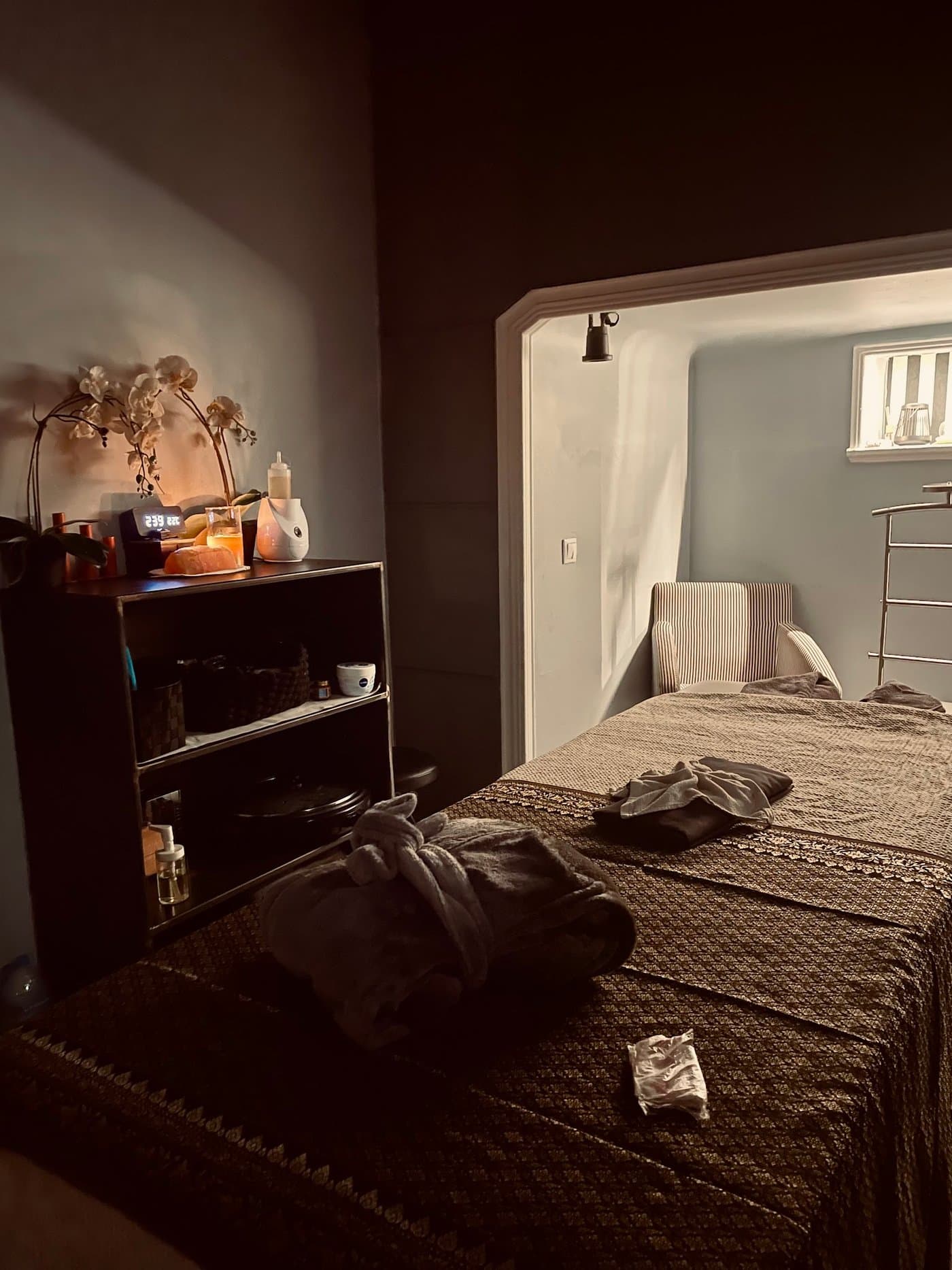 A serene treatment room